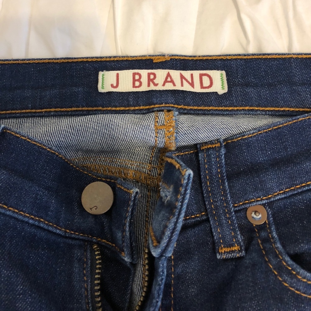 J Brand Jeans! Dark Wash, straight leg